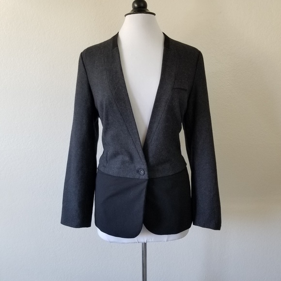 Simply Vera Vera Wang Jackets & Blazers - 3/$20 🎂 Simply Vera Wang Grey&Black Blazer L